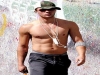 Ryan Phillippe, el conocido actor de Hollywood, lleva colgado un iPod Shuffle.
